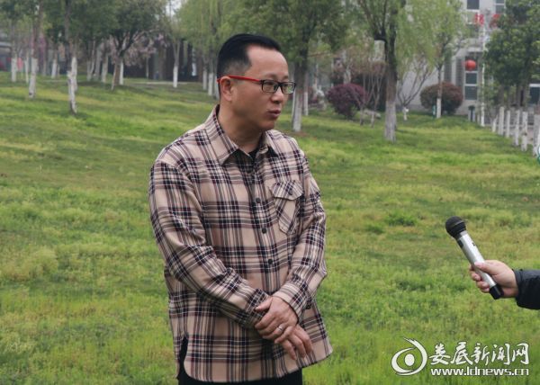 (娄底市全民健身服务中心主任刘涛)