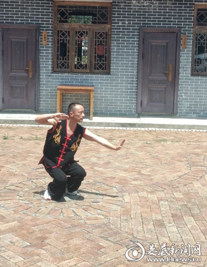 (梅山拳传承人陈朝阳先生表演的梅山拳)