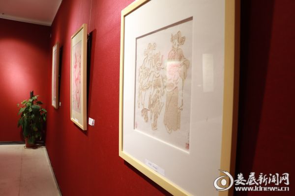 （展览现场）