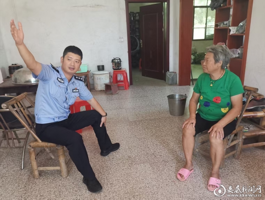 刘海洋日常工作照